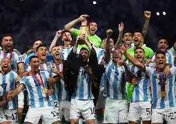 通讯 / 网络-包含托特纳姆内部会议纪要流出——加时末段回应争议，CBA季后赛使命明确，控场能力受关注的词条