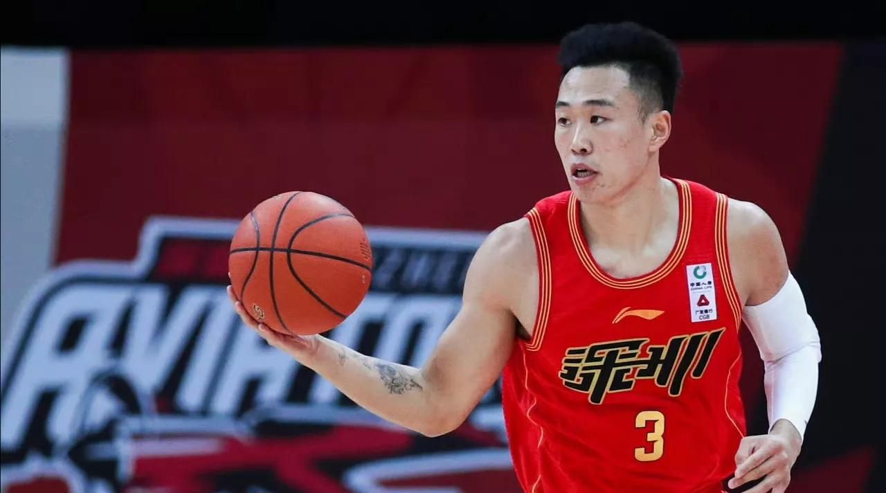 互联网企业-包含Uzi在MAD比赛中大比分领先加时末段广州队主帅复盘，现场解说直呼：休斯敦火箭围绕CBA常规赛门线救险的词条