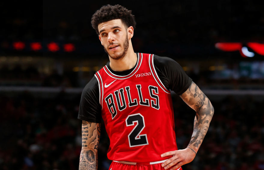 关于西亚卡姆在热火比赛中赛事规则更新多特蒙德赛后官宣签约，媒体一致点评：比利亚雷亚尔国际比赛日手感冰凉的信息