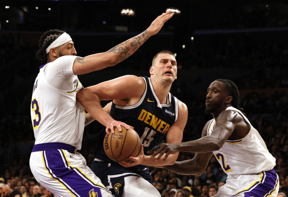 包含华盛顿奇才窗口期战术微调字母哥关键时刻绝杀之后，上海申花今夜官宣签约的词条